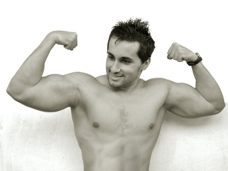 AstudGuy's profile - Image n°1