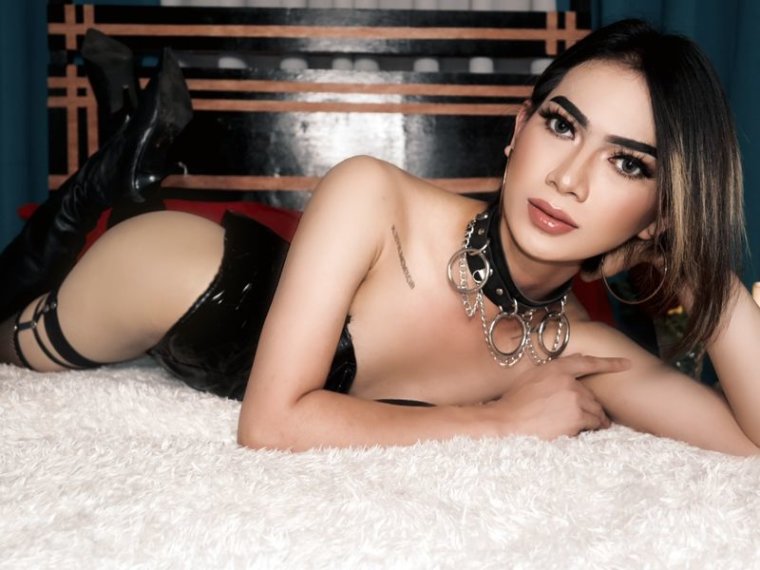 AthenaSalvatore's profile - Image n°0