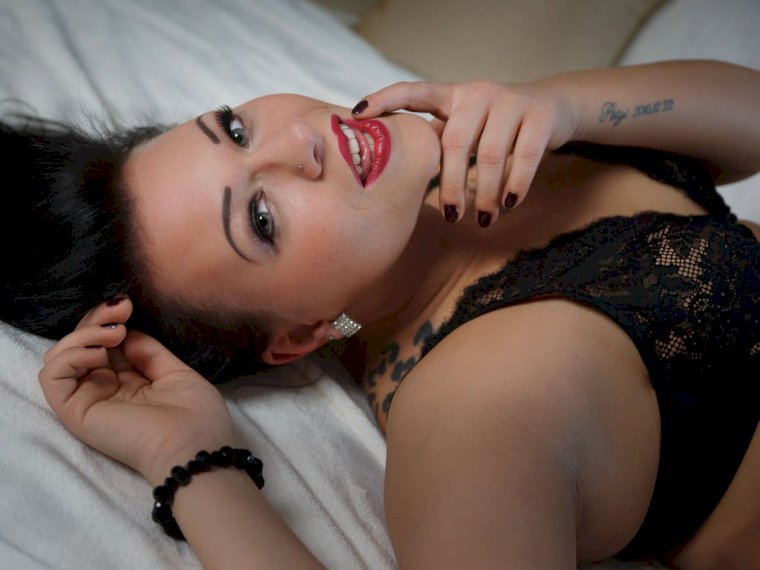AuritaWhitte's profile - Image n°1