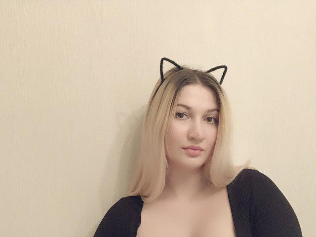alicebigtits's profile - Image n°0