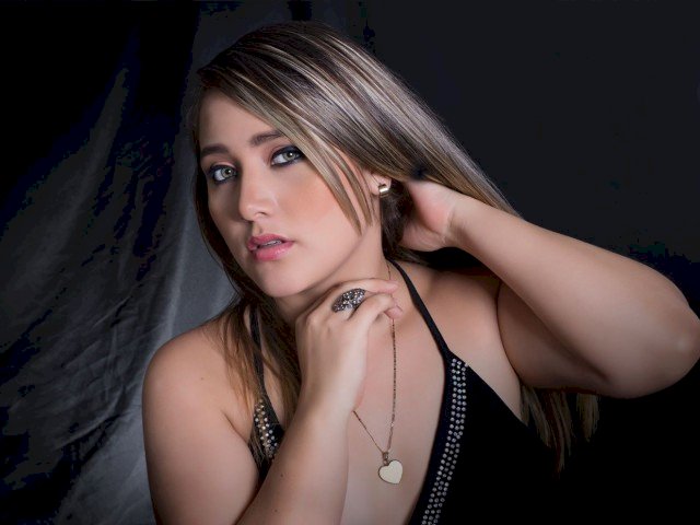 AnnieCox's profile - Image n°3