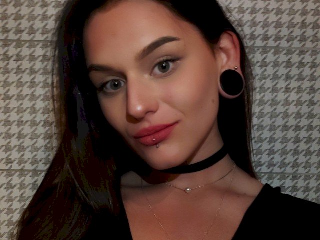 AleshaFlirt's profile - Image n°3