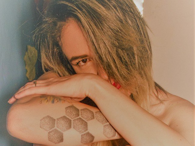 Antonia's profile - Image n°1