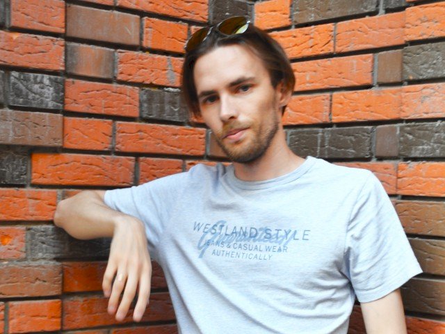 Auslander's profile - Image n°2