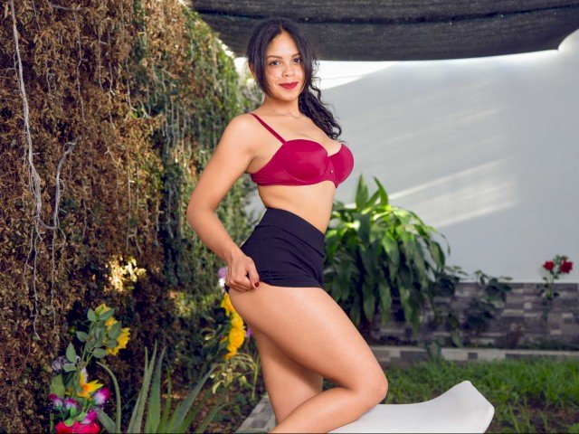 AriannaJames's profile - Image n°3