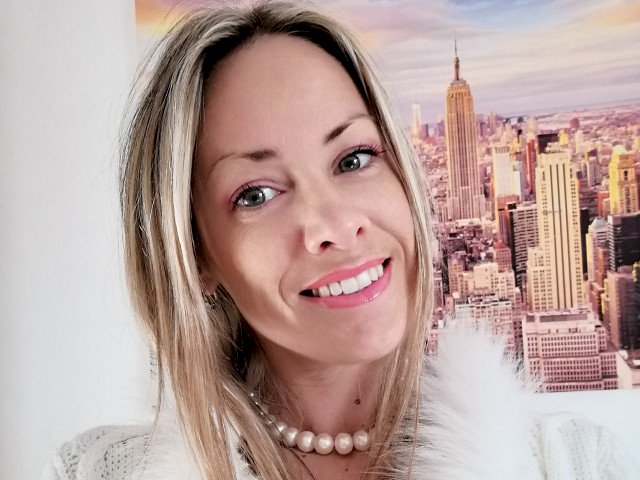AsteyaLove's profile - Image n°1