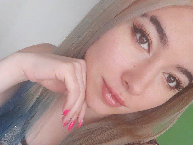 AlixonFoxxy's profile - Image n°3