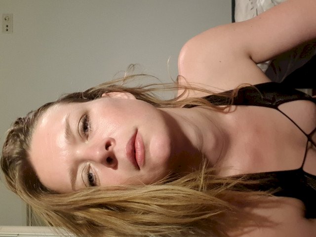AngelaDeep's profile - Image n°1