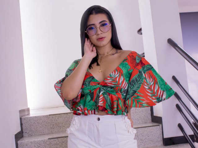 AliciaVega's profile - Image n°4