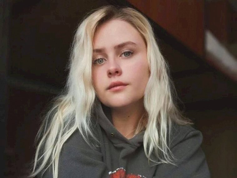 Perfil con Agatha - Imagen  n°13