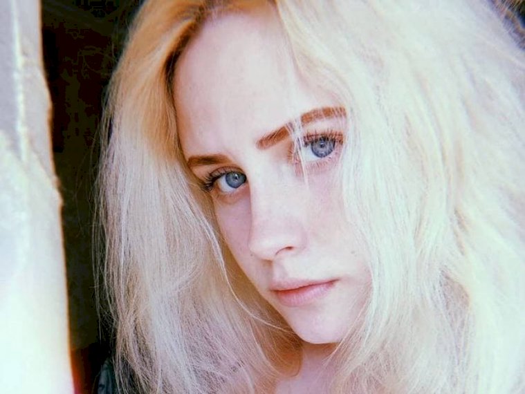 Perfil con Agatha - Imagen  n°14