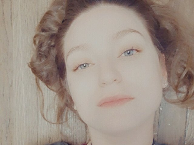 AnnEaves's profile - Image n°0