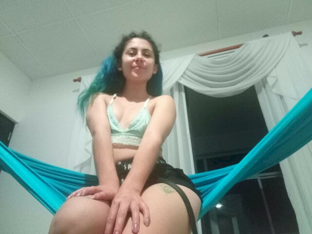 Profil de Ameliehorny - Photo n°2