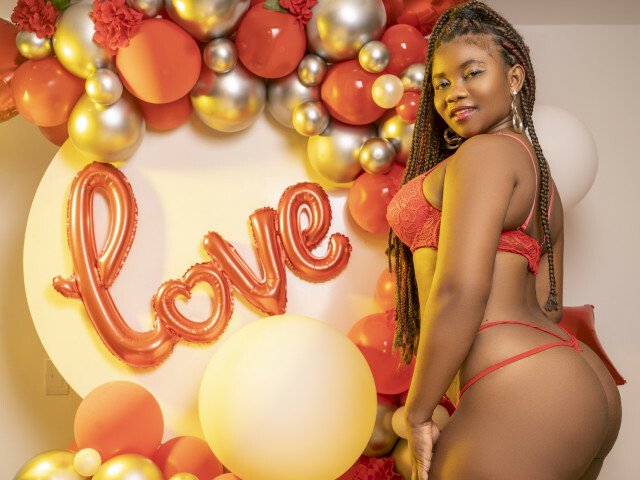 AshantiFloyd's profile - Image n°0