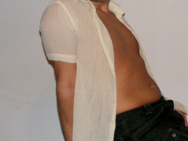 adrianGU's profile - Image n°1