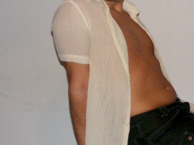 adrianGU's profile - Image n°2