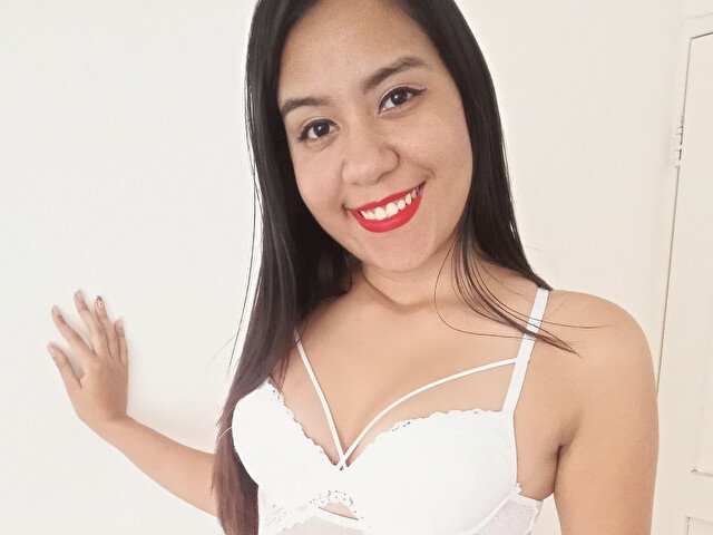 AngelinaHg's profile - Image n°0