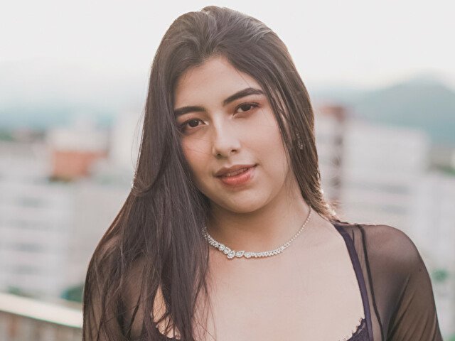 AprilPerry's profile - Image n°1