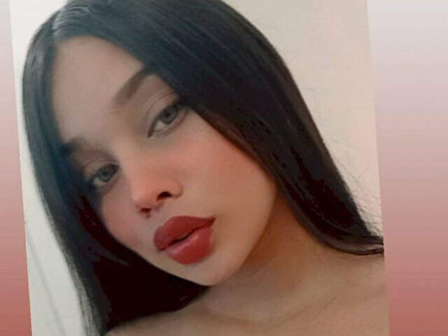 AprilFoster's profile - Image n°2