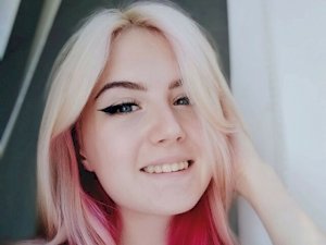 Sexcam Live Show von AmiliCuttie