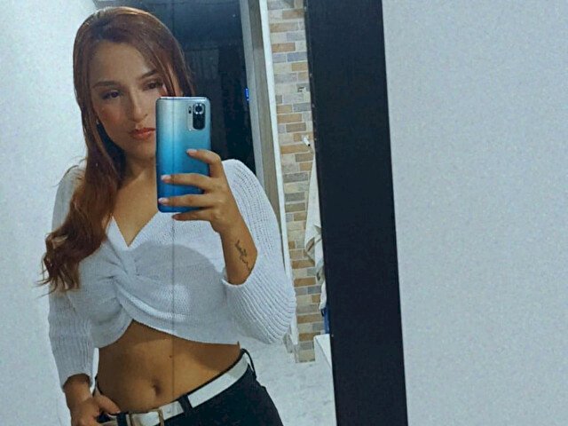 AlysonJones's profile - Image n°3