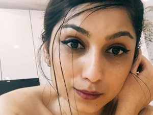 Allexxxs's Sexcam