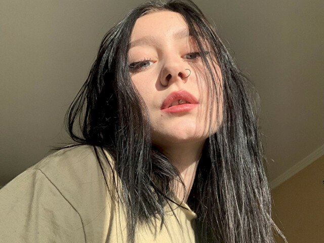 AmberAdmons's profile - Image n°3