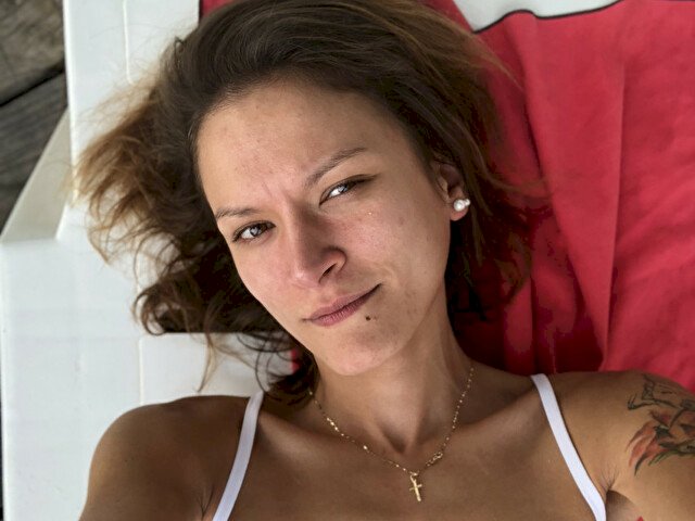 AmandaLuv's profile - Image n°4