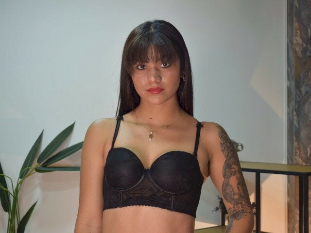AngelinaSexy's profile - Image n°2