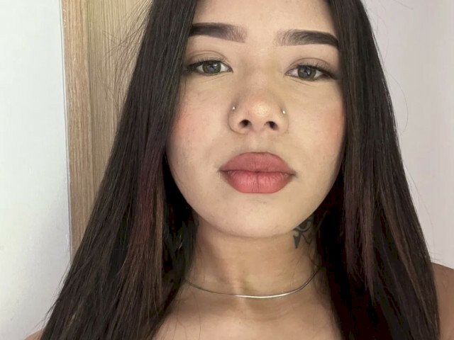 alicejonees's profile - Image n°1