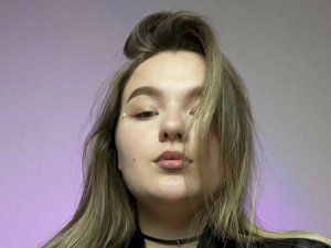 AlinaHotB's Sexcam