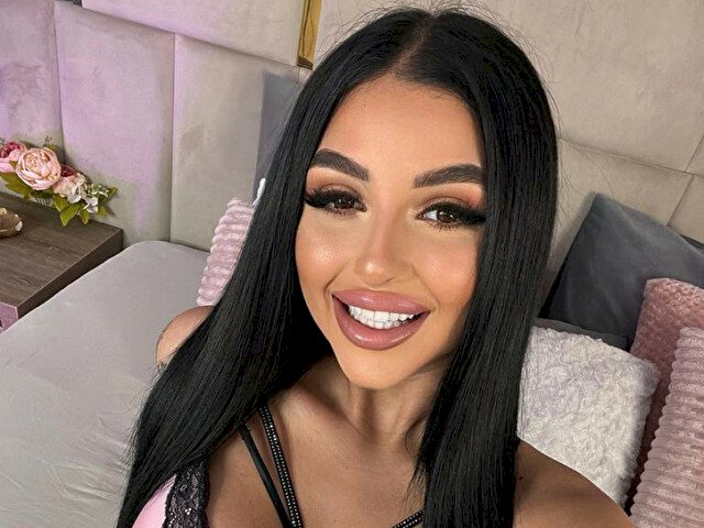 AngelinaYves's profile - Image n°1