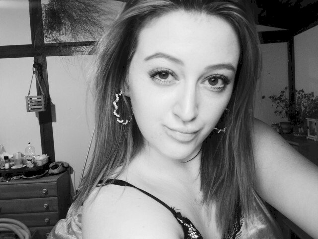 AliceHoney's profile - Image n°1