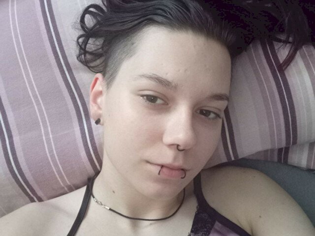 AngelaKnopa's profile - Image n°3