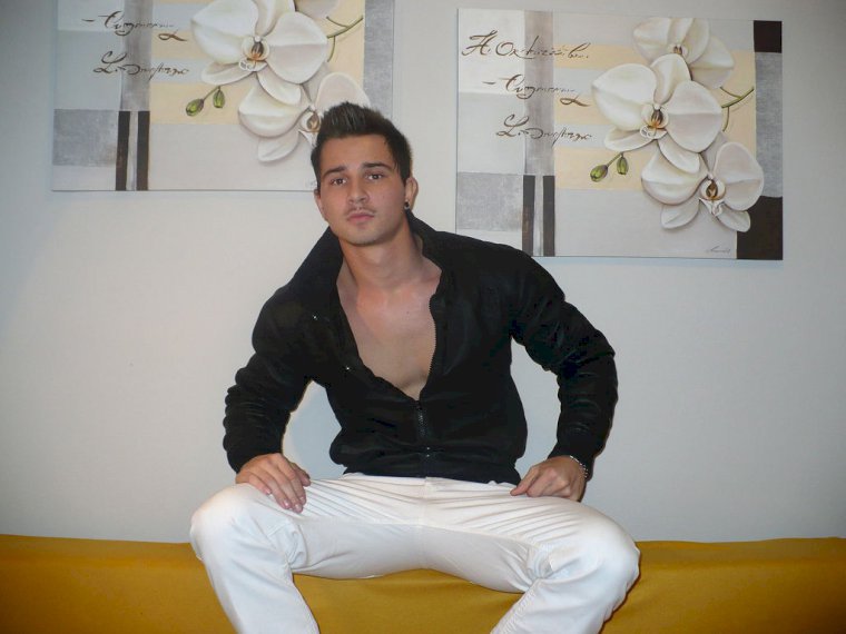badmaverick's profile - Image n°1