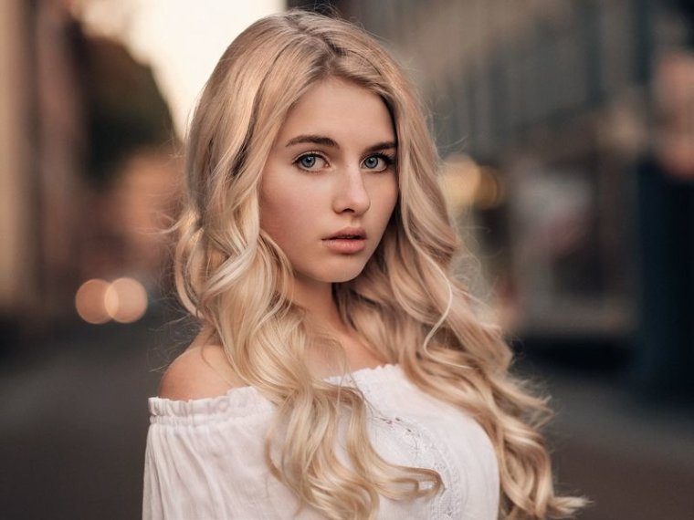 BarbaraNeal's profile - Image n°0