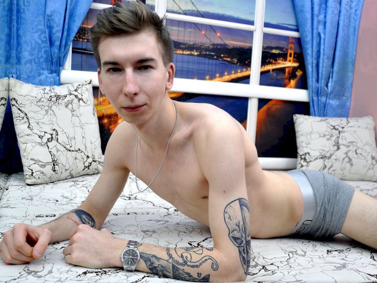 BarneyWhite's profile - Image n°1