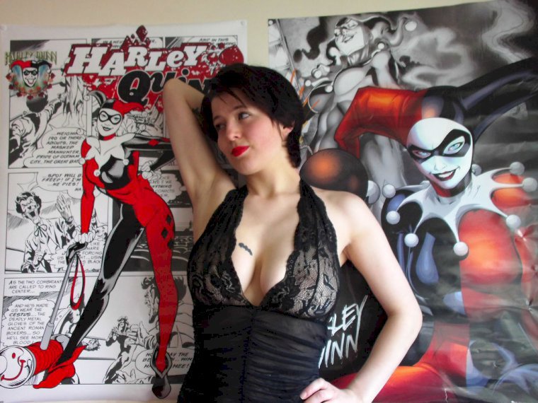BatBewbs's profile - Image n°0