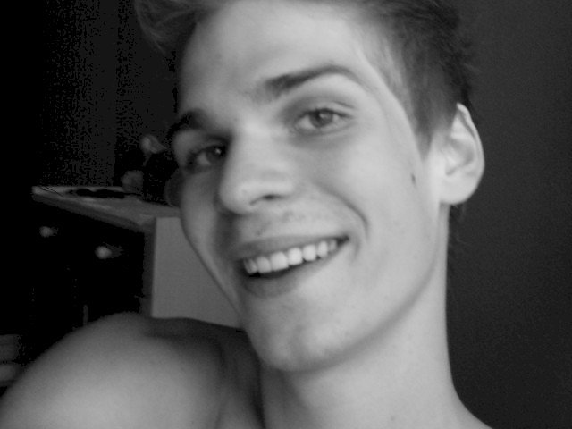 beathecock's profile - Image n°1