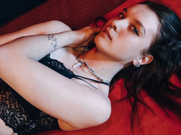 BellaSatiny's profile - Image n°1