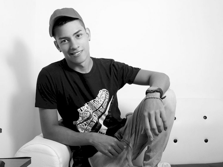 BIG11INCHLATIN's profile - Image n°0