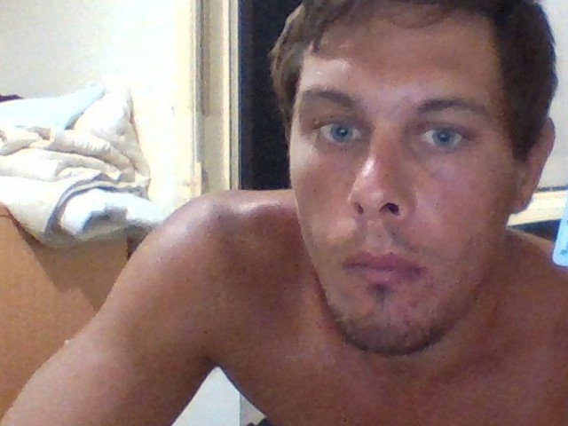biscorpio82's profile - Image n°1