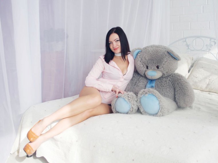 BlackStrongBarby's profile - Image n°1