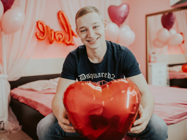 BlerStrong's profile - Image n°1
