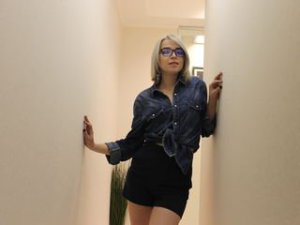 BlondeGirlSam's Sexcam