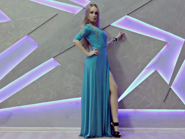 BlondeMolli's profile - Image n°0