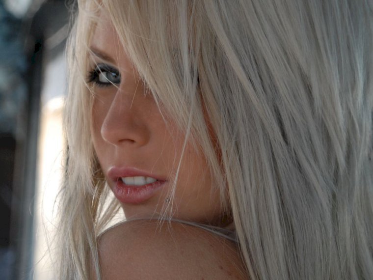 BlondieArryana's profile - Image n°1