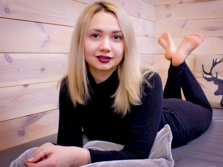 BrandyCharm's profile - Image n°0