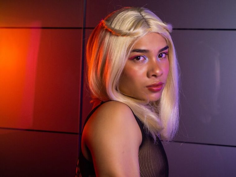 BrendaBernal's profile - Image n°0