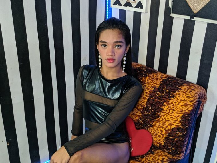 BriannaCheng's profile - Image n°0